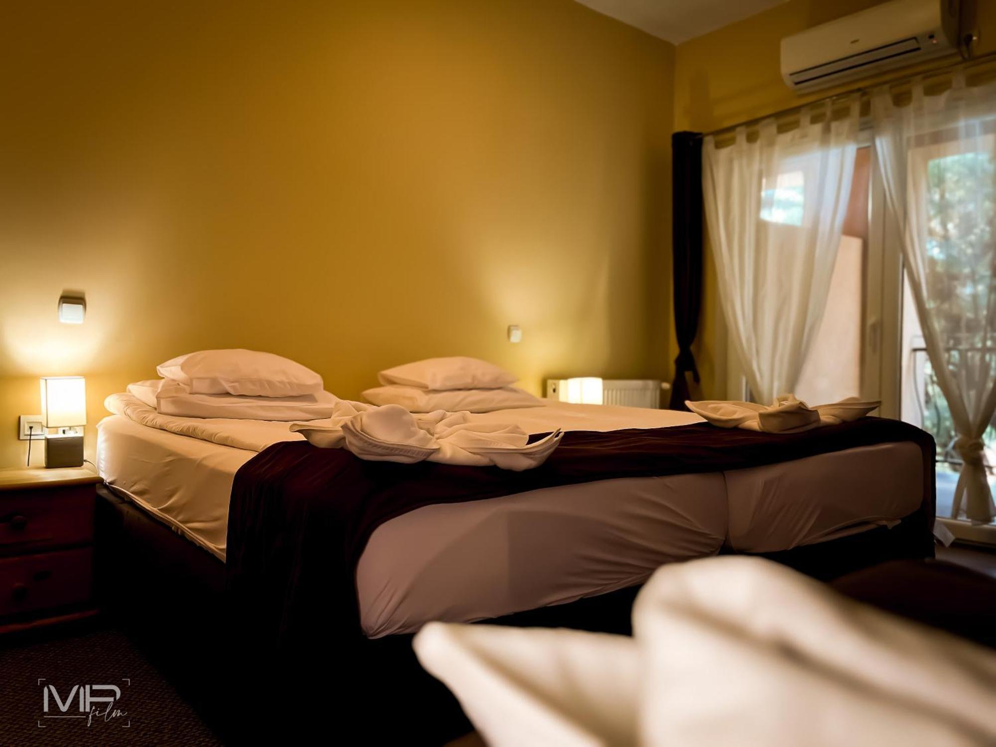 אגר Hotel Szent Istvan מראה חיצוני תמונה